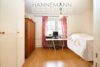 In direkter Nachbarschaft zu Hagenbeck! 3-Zimmerwohnung mit Balkon in Lokstedt - Zimmer