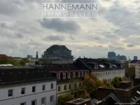 Blick zum grünen Bunker