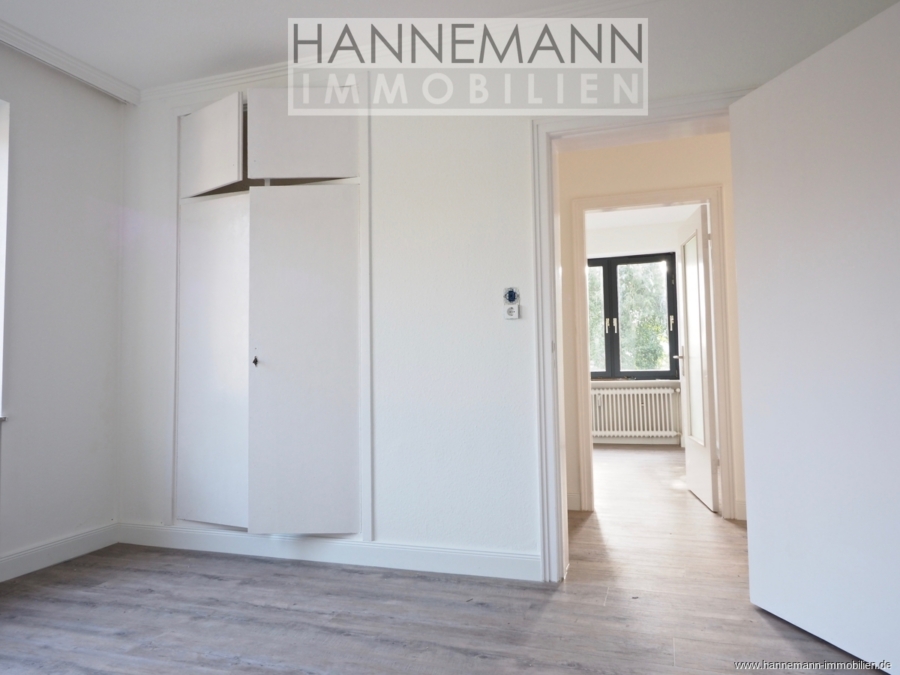 Einziehen und wohlfühlen! 4-Zimmer-Wohnung mit sonnigem Balkon - Photo 4