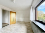 Schlafzimmer re. OG II. Ansicht - Einfamilienhaus mit Einliegerwohnung und viel Potenzial!