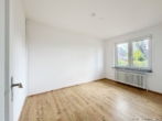 Schlafzimmer re. EG - Großes Grundstück in Halstenbek | Wohnen | Renovieren oder Doppelhaus realisieren!